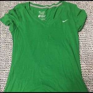 green nike shirt